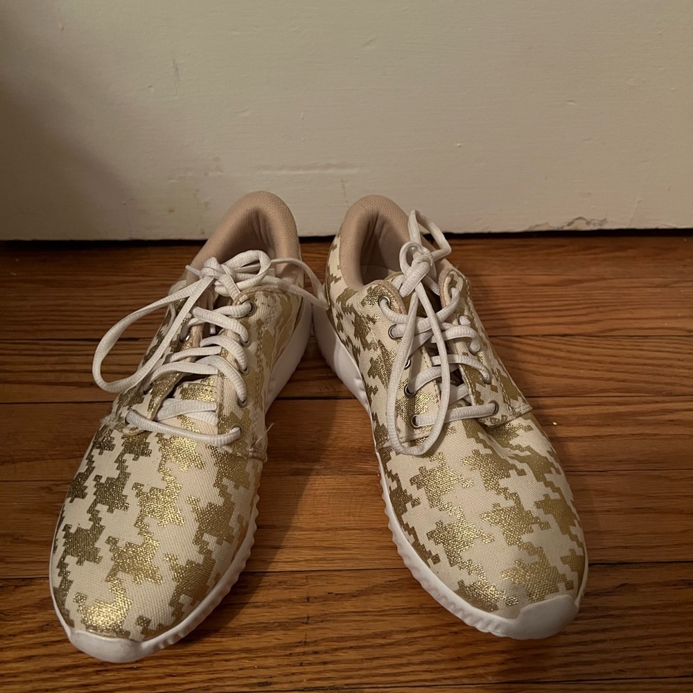 Gold Houndstooth Inkkas Tennis Sneakers